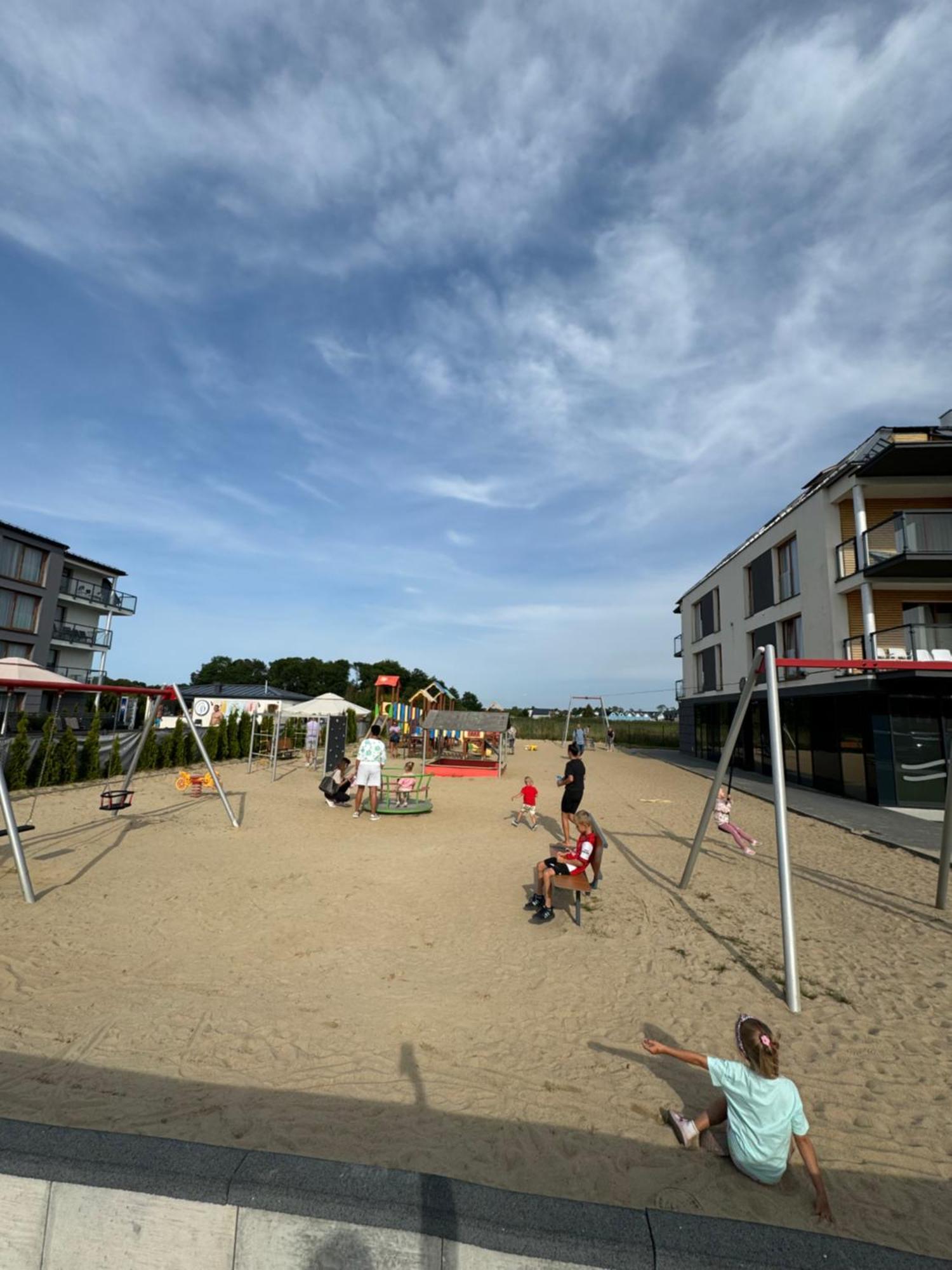 Klimatyzowany Apartament Blue , Sarbinowo Parking Basen Exterior photo